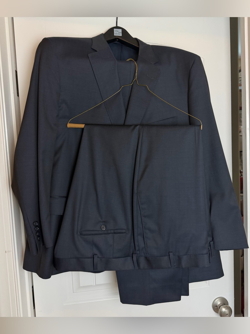 SAKS Fifth Avenue 50 Executive Cut Suit